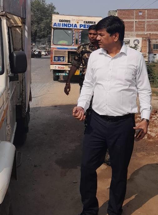 निर्वाची पदाधिकारी ने गढ़वा के चार प्रखंडों का किया दौरा, आदर्श आचार संहिता का सख्ती से पालन सुनिश्चित करने के निर्देश
