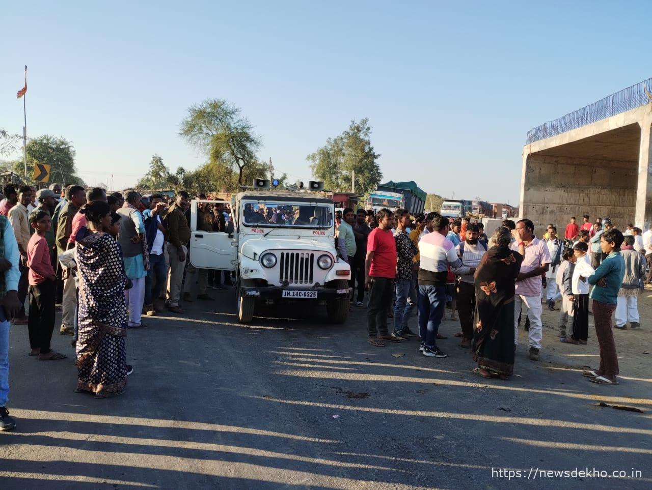 बिग ब्रेकिंग – गढ़वा: 60 वर्षीय व्यक्ति की हाइवा से कुचलकर मौत