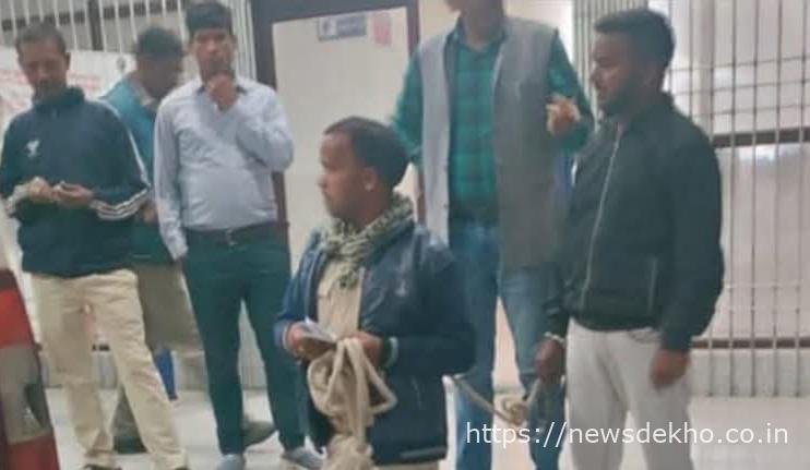 गिरिडीह: सोशल मीडिया पर आपत्तिजनक पोस्ट के खिलाफ जोरदार विरोध प्रदर्शन