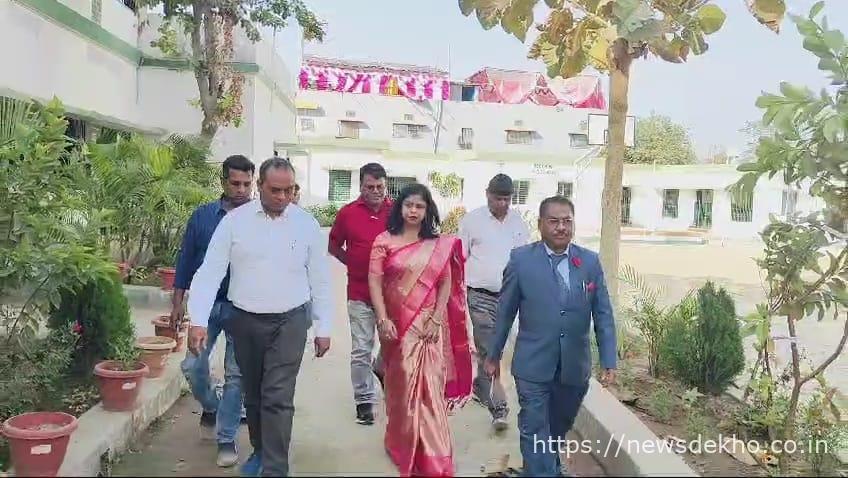 गढ़वा में जैक परीक्षा केंद्रों का निरीक्षण, डॉ. प्रसाद पासवान ने की समीक्षा
