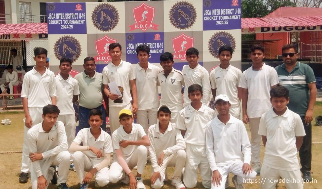 U-16 क्रिकेट टूर्नामेंट में गढ़वा का जलवा, निशांत चौबे की घातक गेंदबाज़ी से जामताड़ा 10 विकेट से पस्त