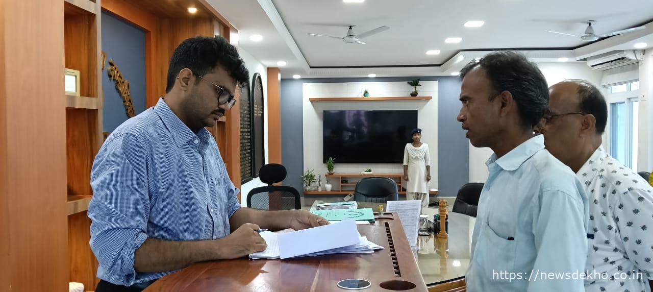 लातेहार में जन सुनवाई के दौरान ज़मीन विवाद और रोजगार की गूंज, उपायुक्त ने जताई सख़्ती