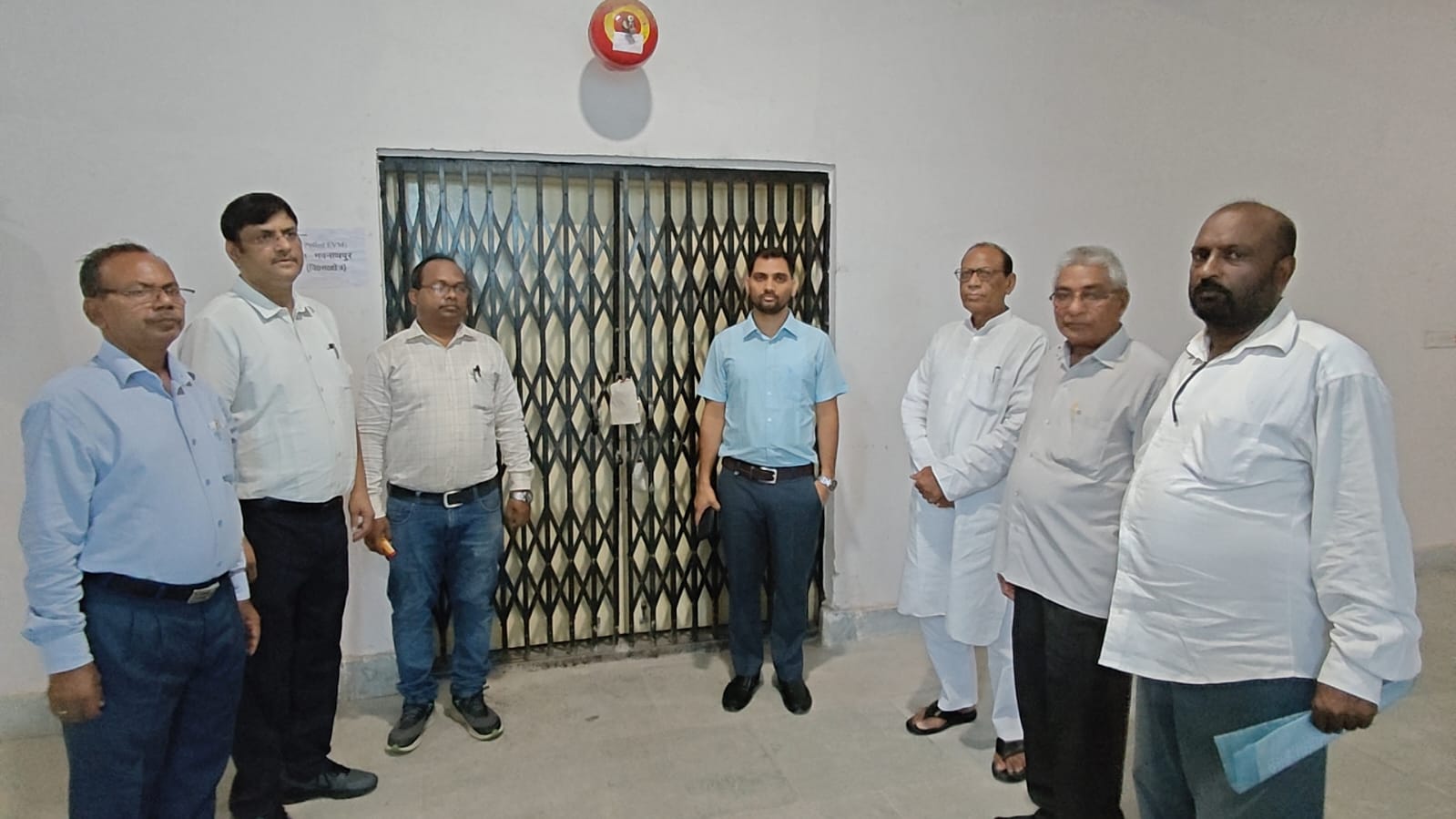 उपायुक्त ने किया ईवीएम वेयरहाउस का निरीक्षण: सुरक्षा व्यवस्था को लेकर प्रशासन मुस्तैद