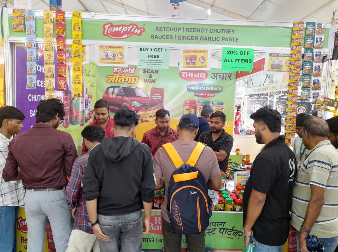 रांची मोराबादी मैदान में उत्सव मेले के तीसरे दिन भी उमड़ी भारी भीड़