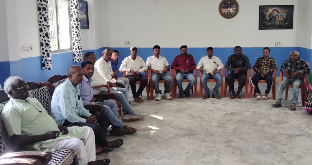 गिरिडीह में राष्ट्रीय नाई महासभा की बैठक: कर्पूरी ठाकुर चौक और भवन निर्माण पर चर्चा, नवम्बर में होगा जिला सम्मेलन
