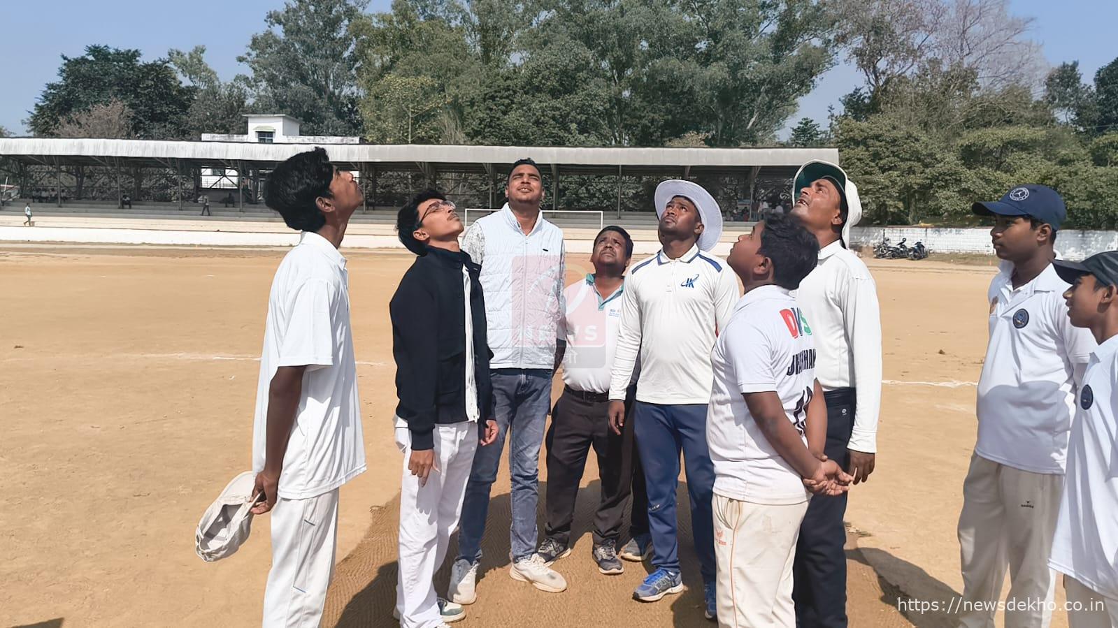 सिमडेगा में अंडर-16 लीग क्रिकेट टूर्नामेंट के तीसरे दिन दो रोमांचक मुकाबले, स्क्वाड और वीआईपी क्लब ने दर्ज की जीत