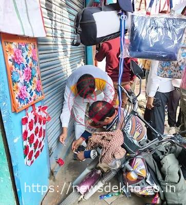 नगर पंचायत लातेहार में ट्रेड लाइसेंस पर सख्ती, बिना वैध अनुमति चल रही 6 दुकानें सील