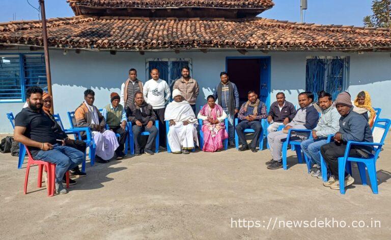 बरवाडीह में विधायक रामचंद्र सिंह का जनता दरबार, सड़क अनियमितता पर जांच के सख्त निर्देश