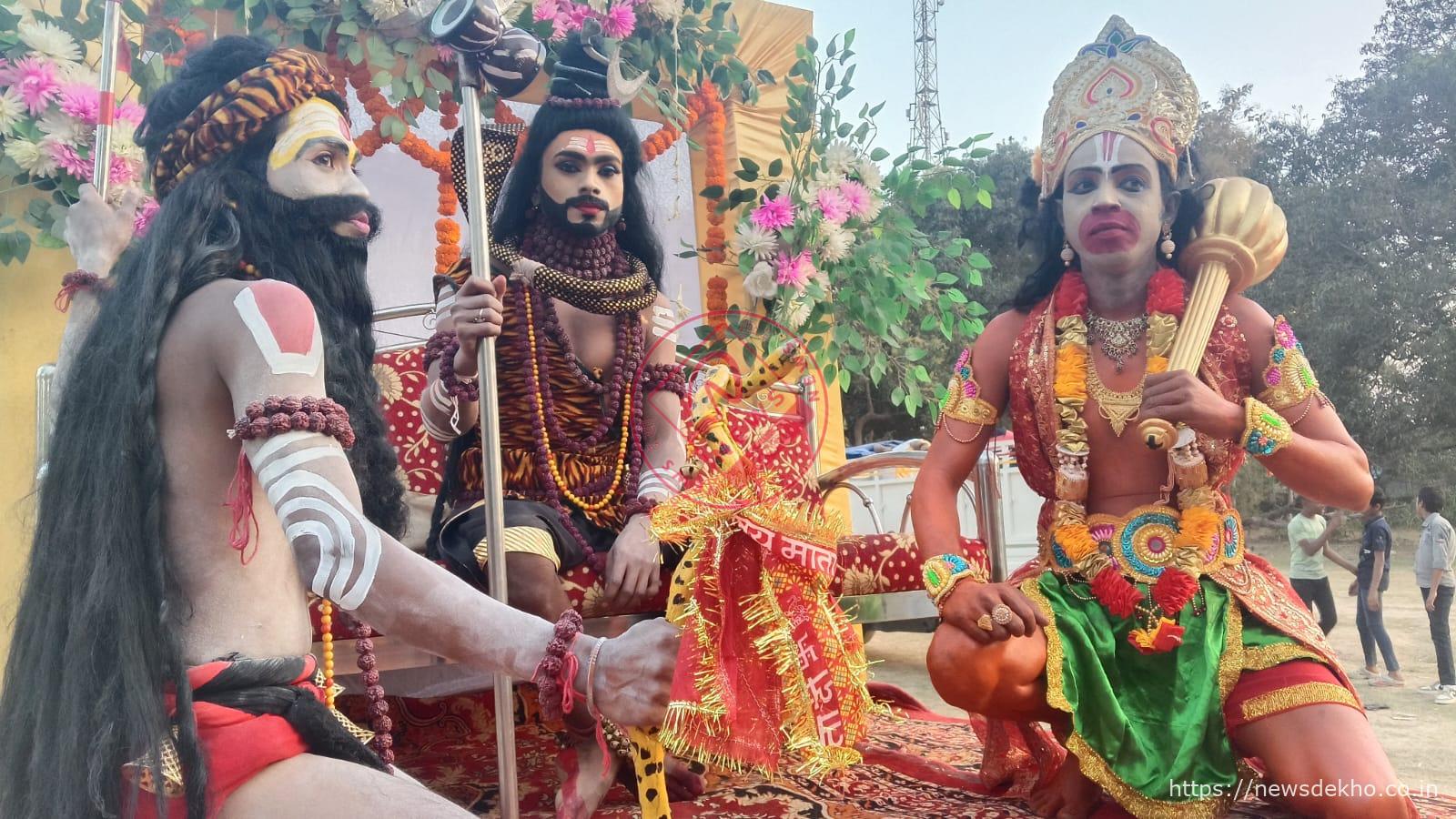 मनोहरपुर में महाशिवरात्रि पर भव्य शिव विवाह आयोजन भूत प्रेत संग निकली शिव बारात की आकर्षक झांकी