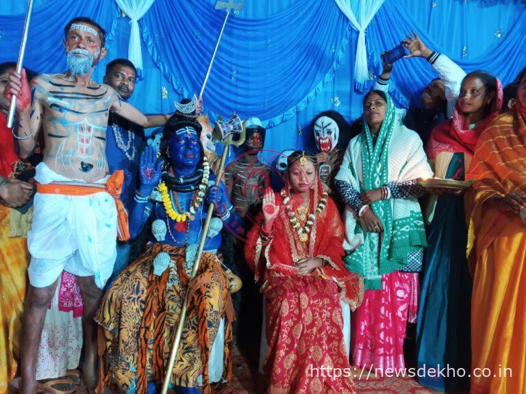 केतुंगाधाम में महाशिवरात्रि पर निकली भव्य शिव बारात, अखंड कीर्तन और सांस्कृतिक कार्यक्रम में उमड़ा श्रद्धालुओं का सैलाब