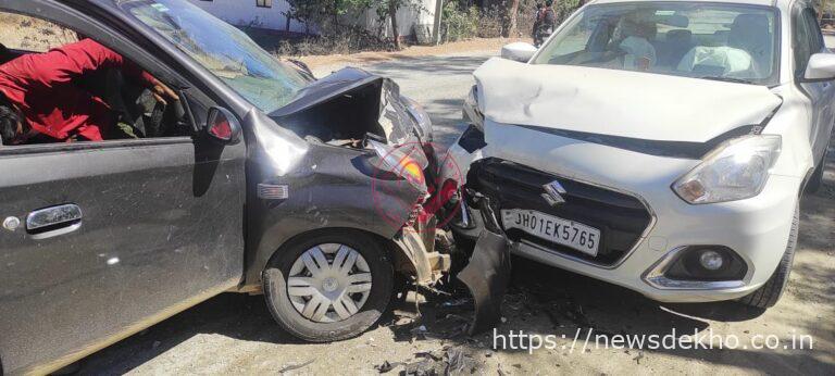 आनंदपुर में निर्माणाधीन एनएच 320 डी पर दो कारों की सीधी भिड़ंत, बड़ा हादसा टला