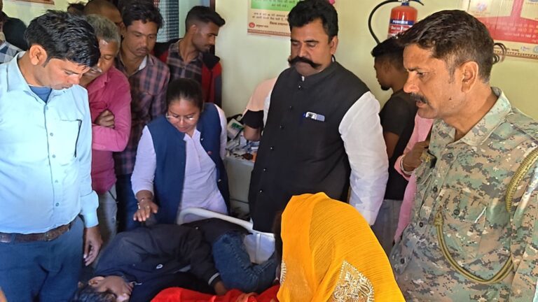 महाशिवरात्रि मेले के बाद पांकी में 50 से अधिक बच्चे बीमार, अस्पताल पहुंचीं भाजपा नेत्री मंजुलता दुबे ने स्वास्थ्य व्यवस्था पर उठाए सवाल