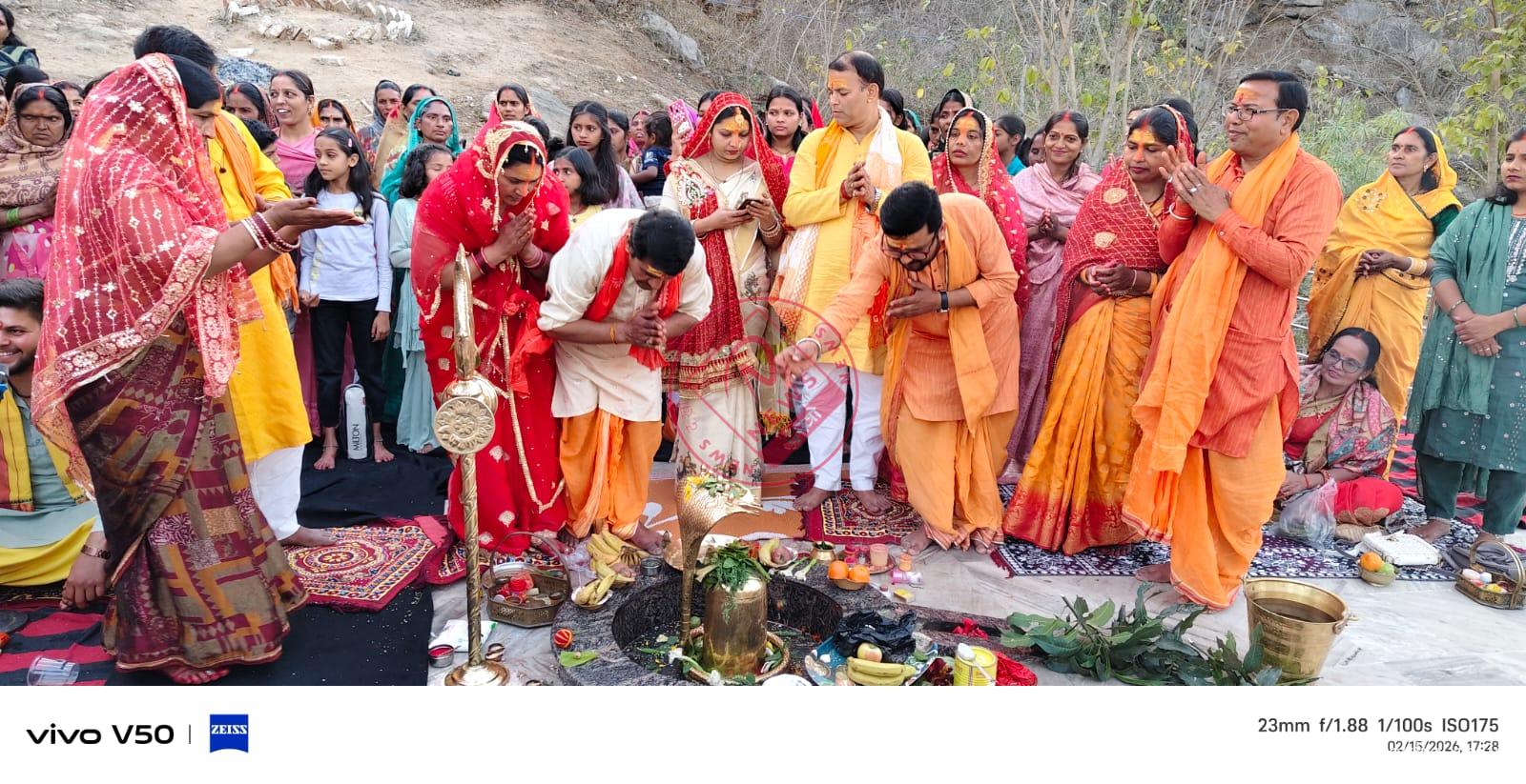 महाशिवरात्रि पर श्री नीलकंठ महादेव मंदिर में उमड़ा श्रद्धा का सैलाब, नंदी जी की प्राण-प्रतिष्ठा संपन्न