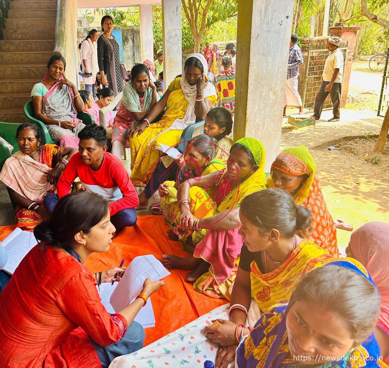 कृषि चौपाल से जगी नई उम्मीद, हरिहरपुर में मयूरी ट्रस्ट ने किसानों को दिखाई आधुनिक खेती और शिक्षा की राह