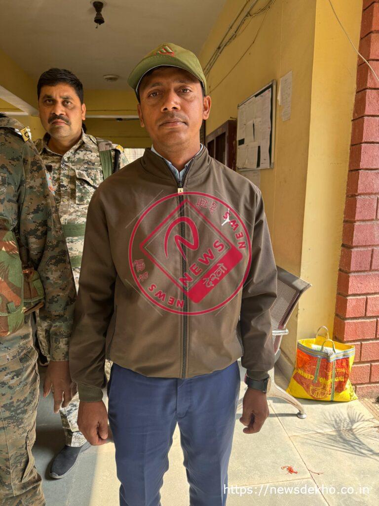 सिल्ली अंचल कार्यालय में रिश्वतखोरी पर एसीबी की बड़ी कार्रवाई, अमीन गणेश महतो आठ हजार रुपये लेते रंगे हाथ गिरफ्तार