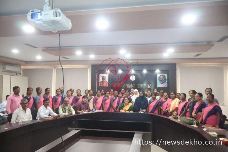 नगरपालिका चुनाव 2026 की तैयारी तेज, डीसी कंचन सिंह ने बीएलओ के साथ की अहम समीक्षा बैठक