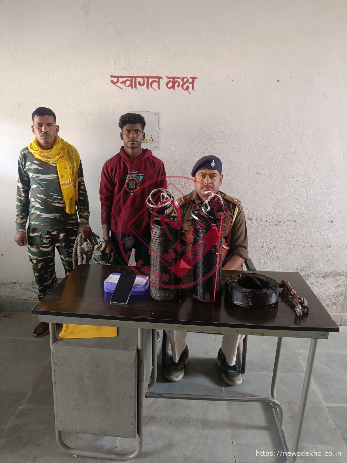 उंटारी रोड में ट्रांसफार्मर कॉयल चोरी कांड का खुलासा: एक अभियुक्त गिरफ्तार चोरी की बाइक और सामान बरामद