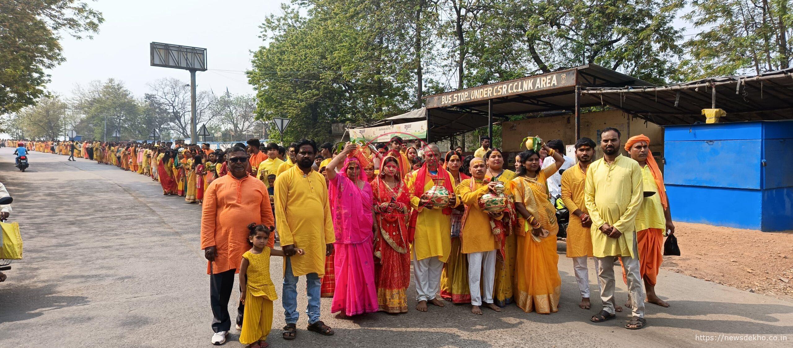 मोहन नगर में नवनिर्मित हनुमान मंदिर की प्राण प्रतिष्ठा पर पांच दिवसीय मारुति नंदन महायज्ञ की भव्य शुरुआत, श्रद्धालुओं की उमड़ी भीड़
