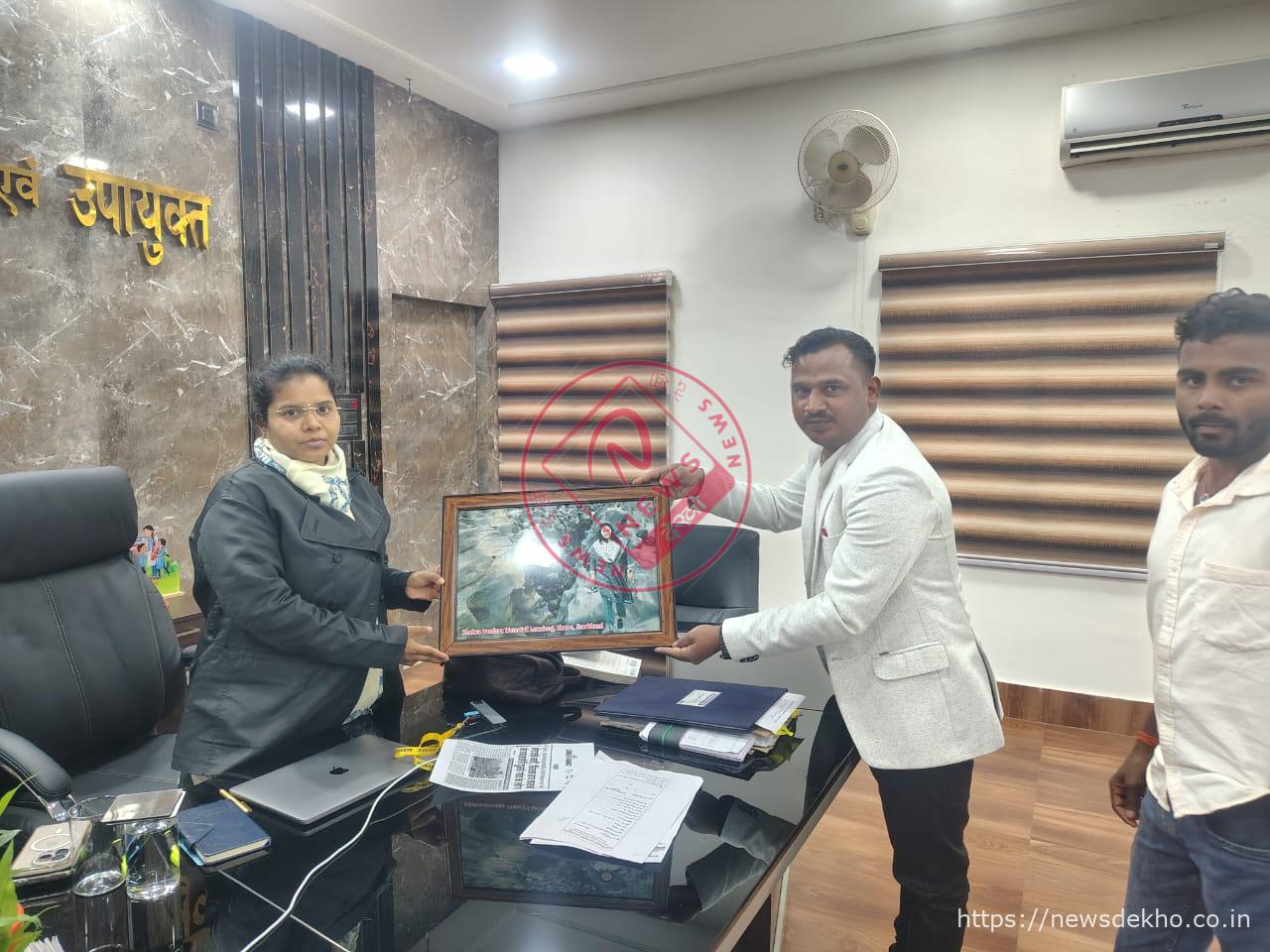लावालौंग उप प्रमुख महमूद खान की पहल रंग लाई, खैवा बंदारू जलप्रपात के विकास की दिशा में बढ़े कदम
