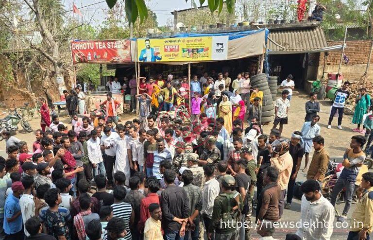 शिकारीपाड़ा में दर्दनाक सड़क हादसा, हाईवा की टक्कर से दो युवकों की मौके पर मौत