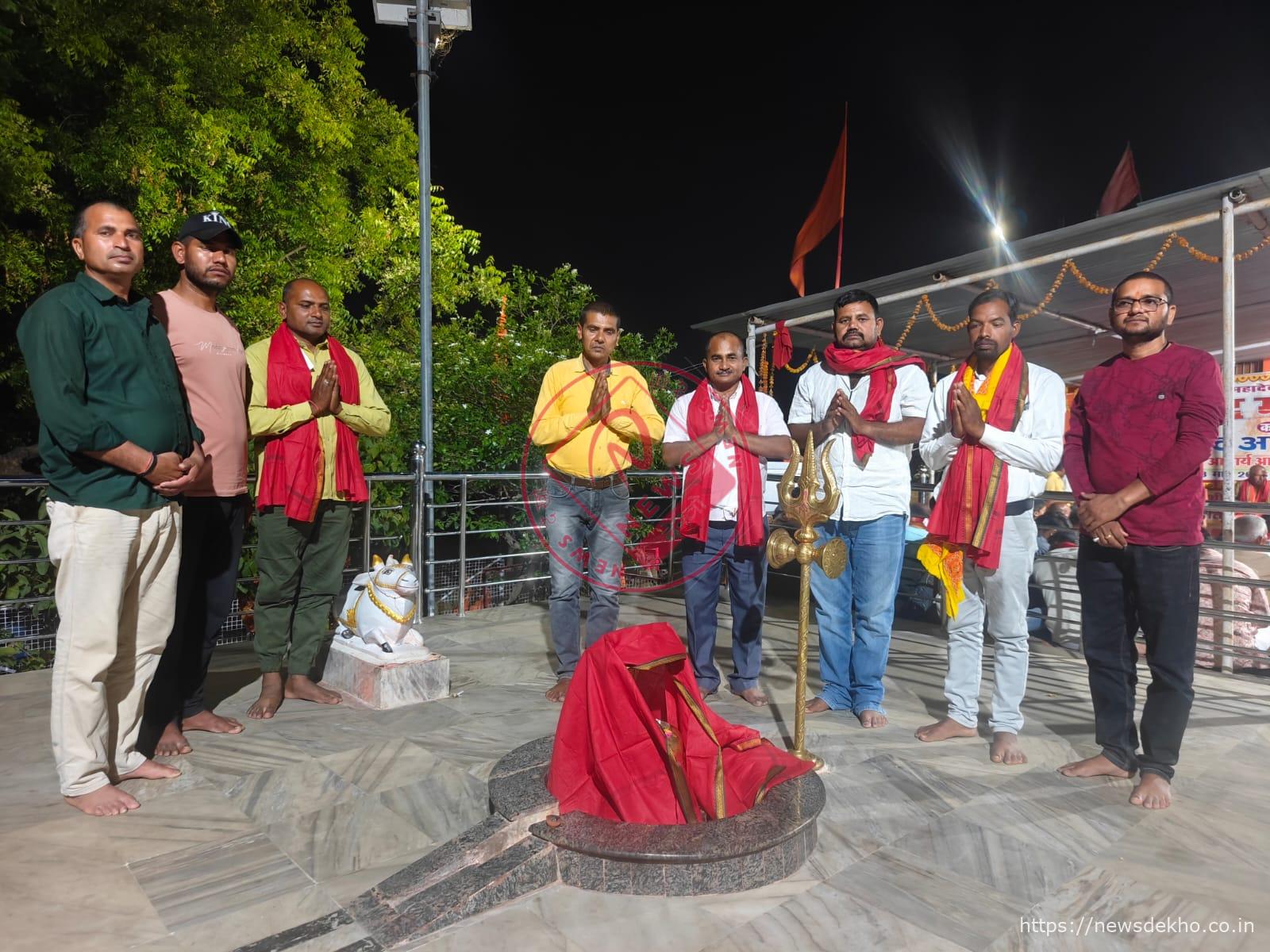 गढ़वा में रुद्र महायज्ञ के बाद जागृति युवा क्लब का सम्मान समारोह और वनभोज, सैकड़ों कार्यकर्ताओं का अभिनंदन