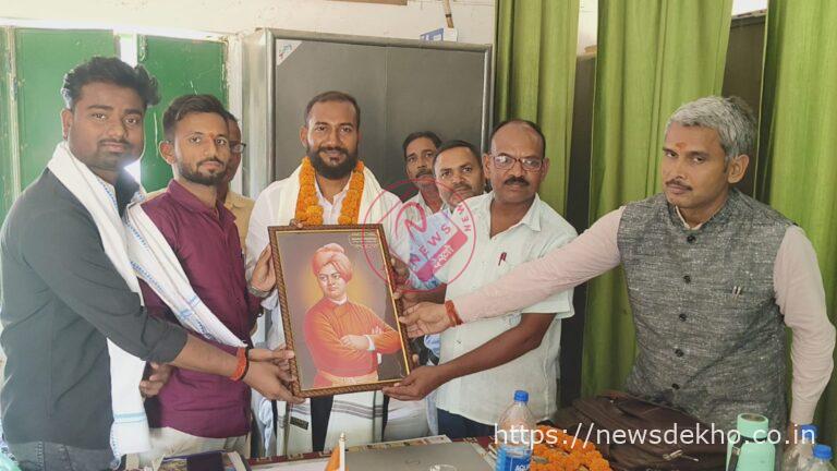 कांडी प्लस टू विद्यालय में नए प्रभारी प्रधानाध्यापक का जोरदार स्वागत, शिक्षा और अनुशासन में सुधार की उम्मीदें तेज