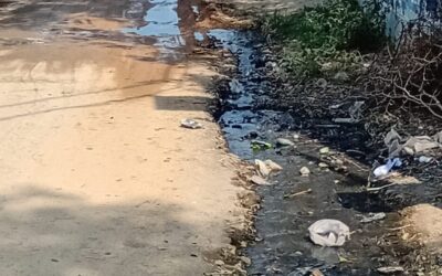 देवरी खुर्द–देवरी कला सड़क बनी दलदल, नाली और पाइपलाइन कार्य से ग्रामीणों का संपर्क टूटा