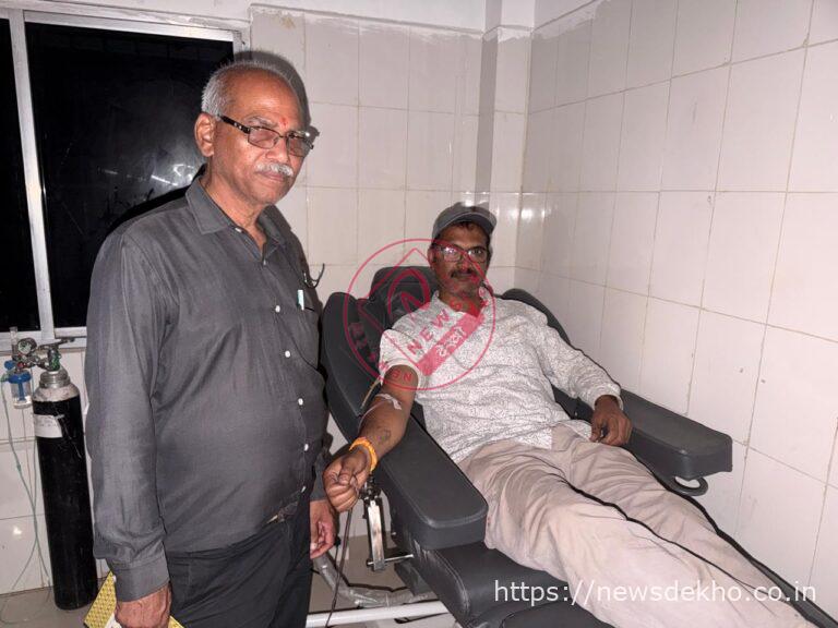 लोहरदगा में मानवता की मिसाल बने बृजेश शर्मा, 36वीं बार रक्तदान कर बचाई मरीज की जान