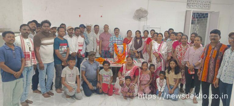 पिपरवार में भगवान बिरसा मुंडा की 126वीं पुण्यतिथि पर उमड़ा जनसैलाब, आदिवासी समाज ने लिया उनके आदर्शों पर चलने का संकल्प
