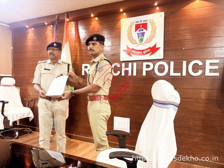 उग्रवादी कमांडर की गिरफ्तारी में अहम भूमिका निभाने वाले आरएन चौधरी को पुलिस ने किया सम्मानित